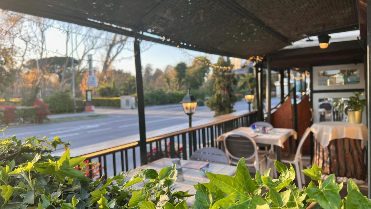 Hotel Il Cavaliere Nero Тирения Екстериор снимка
