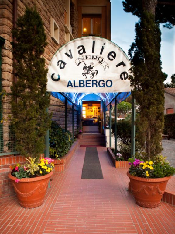 Hotel Il Cavaliere Nero Тирения Екстериор снимка